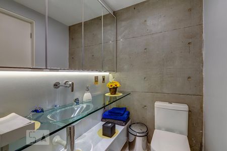 Banheiro de apartamento à venda com 2 quartos, 73m² em Santo Amaro, São Paulo