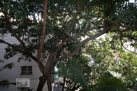 Vista da sala de apartamento para alugar com 2 quartos, 74m² em Jardim Paulista, São Paulo