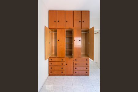 Apartamento para alugar com 80m², 2 quartos e 1 vagaQuarto 2