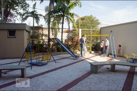 Apartamento para alugar com 65m², 2 quartos e 1 vagaDependências do prédio - playground