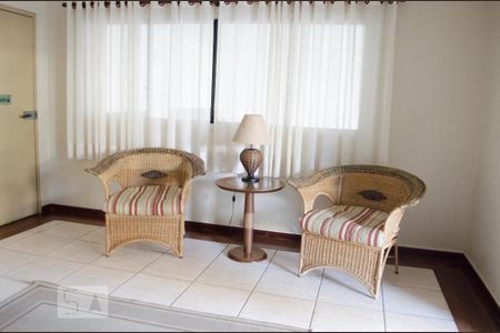 Apartamento à venda com 118m², 3 quartos e 1 vagaDependências do prédio - hall