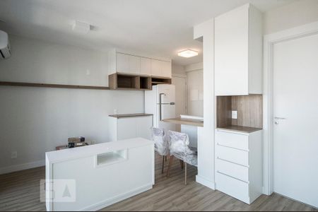 Studio para alugar com 31m², 1 quarto e 1 vaga Studio para alugar com 31m², 1 quarto e 1 vagaCozinha/Sala