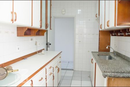 Apartamento à venda com 90m², 3 quartos e 2 vagasCozinha