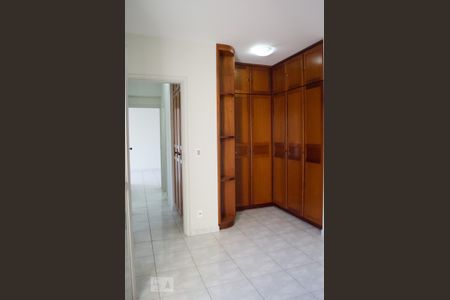 Apartamento à venda com 90m², 3 quartos e 2 vagasSuíte