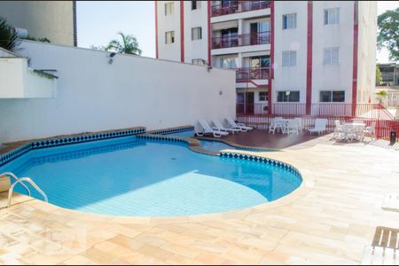 Apartamento à venda com 90m², 3 quartos e 2 vagasDependências do prédio - piscina
