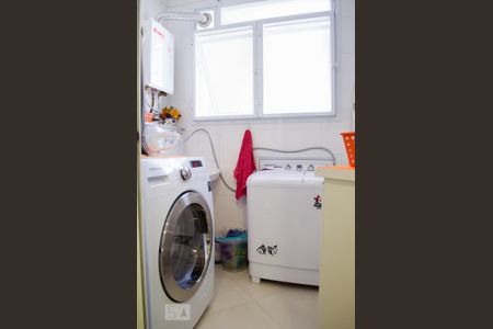 Apartamento à venda com 69m², 2 quartos e 2 vagasÁrea de serviço