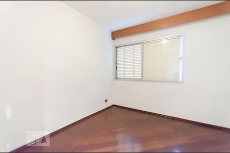 Quarto de apartamento para alugar com 3 quartos, 92m² em Vila Ipojuca, São Paulo