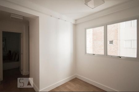 Acesso de apartamento para alugar com 4 quartos, 184m² em Chácara Santo Antônio (zona Sul), São Paulo