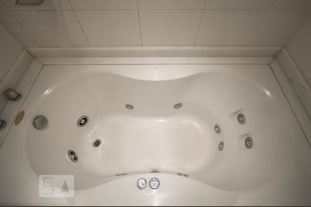 Apartamento para alugar com 184m², 4 quartos e 3 vagasDetalhe Banheiro