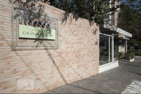 Apartamento para alugar com 184m², 4 quartos e 3 vagasFachada