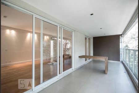 Sacada de apartamento para alugar com 4 quartos, 184m² em Chácara Santo Antônio (zona Sul), São Paulo