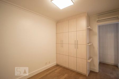Apartamento para alugar com 184m², 4 quartos e 3 vagasQuarto 03