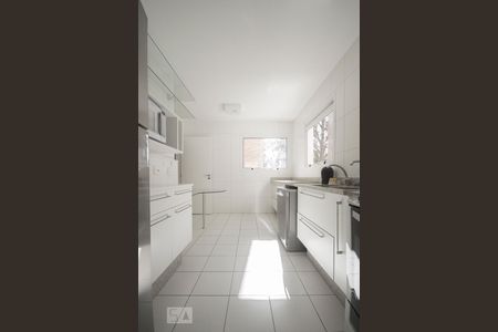 Apartamento para alugar com 184m², 4 quartos e 3 vagasCozinha