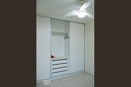 Quarto 2 de apartamento para alugar com 3 quartos, 70m² em Mansões Santo Antônio, Campinas