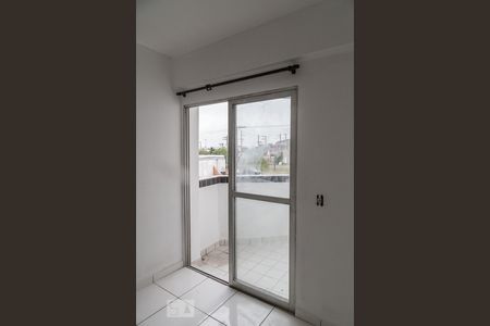 Saída para varanda de apartamento para alugar com 1 quarto, 44m² em Vila do Encontro, São Paulo