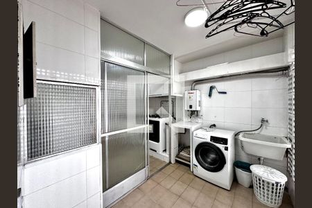 Apartamento à venda com 110m², 3 quartos e 1 vagaÁrea de Serviço