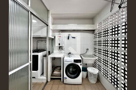 Apartamento à venda com 110m², 3 quartos e 1 vagaÁrea de Serviço