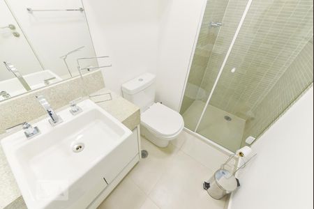 Studio para alugar com 30m², 1 quarto e 1 vaga Studio para alugar com 30m², 1 quarto e 1 vagaBanheiro