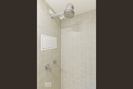 Studio para alugar com 30m², 1 quarto e 1 vaga Studio para alugar com 30m², 1 quarto e 1 vagaBanheiro