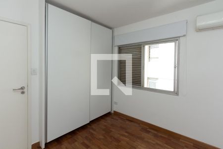 Apartamento à venda com 96m², 3 quartos e 1 vaga Apartamento à venda com 96m², 3 quartos e 1 vagaSuíte