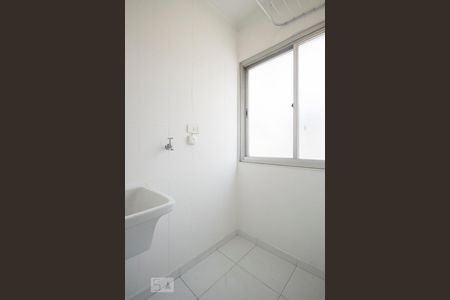 Área Serviço de apartamento para alugar com 2 quartos, 75m² em Vila Nova Conceição, São Paulo