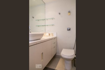 Apartamento à venda com 75m², 2 quartos e 1 vagaBanheiro do Quarto 2 (suite)