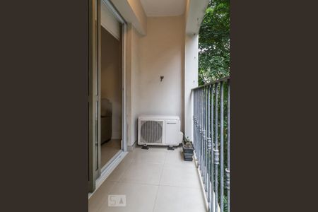 Apartamento à venda com 75m², 2 quartos e 1 vagaVaranda