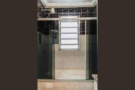 Apartamento à venda com 100m², 2 quartos e sem vaga Apartamento à venda com 100m², 2 quartos e sem vagaBanheiro