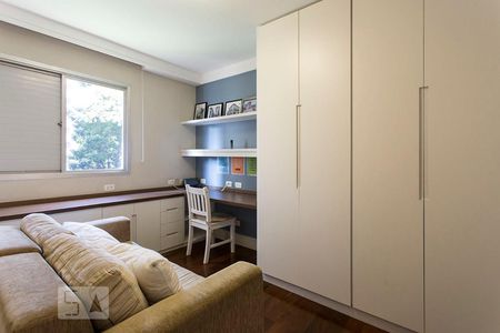 Quarto de apartamento à venda com 2 quartos, 96m² em Sumaré, São Paulo
