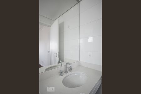 Apartamento à venda com 63m², 2 quartos e 2 vagas Apartamento à venda com 63m², 2 quartos e 2 vagasDetalhe Banheiro