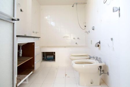 Apartamento à venda com 143m², 3 quartos e 1 vagaSuíte