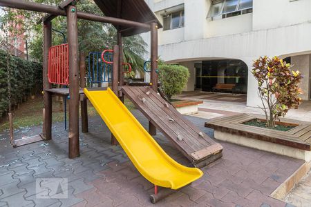 Apartamento à venda com 65m², 3 quartos e 1 vaga Apartamento à venda com 65m², 3 quartos e 1 vagaPlayground