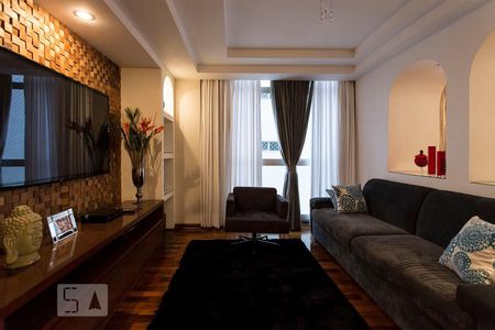 Apartamento à venda com 190m², 4 quartos e 2 vagasSala