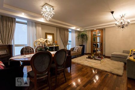 Apartamento à venda com 190m², 4 quartos e 2 vagasSala