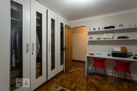 Apartamento à venda com 190m², 4 quartos e 2 vagasQuarto 2