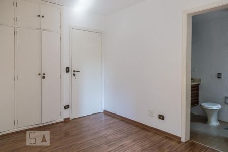 Suite 1 de apartamento para alugar com 2 quartos, 98m² em Itaim Bibi, São Paulo