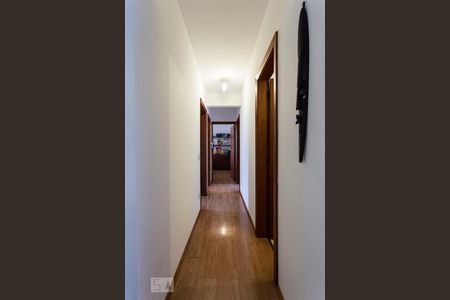 Corredor de apartamento para alugar com 3 quartos, 110m² em Vila Romana, São Paulo