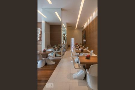 Apartamento à venda com 85m², 2 quartos e 2 vagas Apartamento à venda com 85m², 2 quartos e 2 vagasSalão de festas