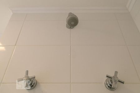 Apartamento à venda com 85m², 2 quartos e 2 vagas Apartamento à venda com 85m², 2 quartos e 2 vagasBanheiro da Suite 1