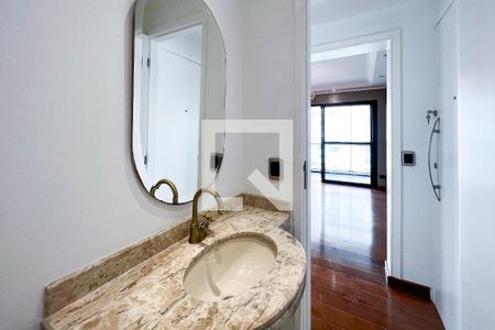 Lavabo de apartamento para alugar com 4 quartos, 150m² em Vila Nova Conceição, São Paulo