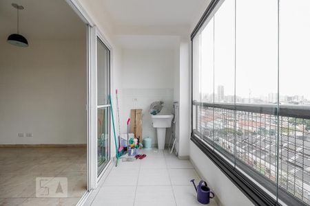 Studio para alugar com 38m², 1 quarto e sem vaga Studio para alugar com 38m², 1 quarto e sem vagaVaranda