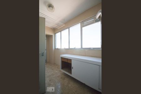 Apartamento à venda com 112m², 3 quartos e 1 vagaÁrea Serviço