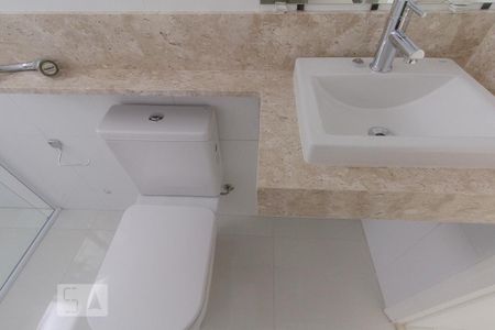 Banheiro de apartamento para alugar com 2 quartos, 66m² em Vila Mascote, São Paulo