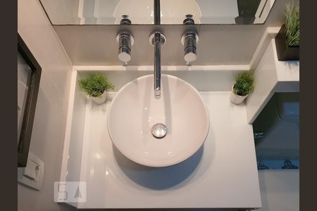 Apartamento à venda com 71m², 3 quartos e 1 vaga Apartamento à venda com 71m², 3 quartos e 1 vagaBanheiro