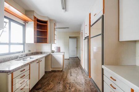 Apartamento à venda com 185m², 3 quartos e 3 vagasCozinha