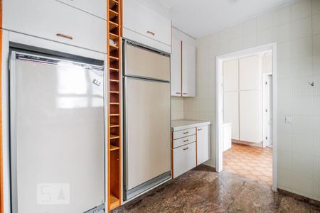 Apartamento à venda com 185m², 3 quartos e 3 vagasCozinha