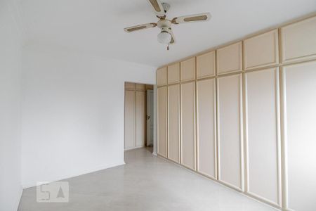 Apartamento à venda com 185m², 3 quartos e 3 vagasQuarto 2 suite