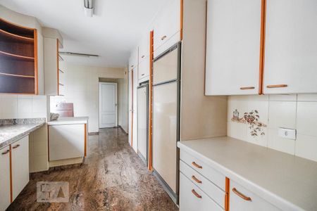 Apartamento à venda com 185m², 3 quartos e 3 vagasCozinha