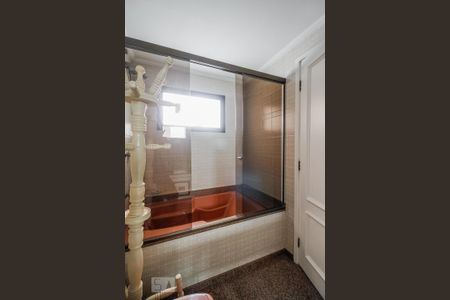 Apartamento à venda com 185m², 3 quartos e 3 vagasBanheiro suite