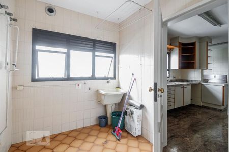 Apartamento à venda com 185m², 3 quartos e 3 vagasÁrea de serviço